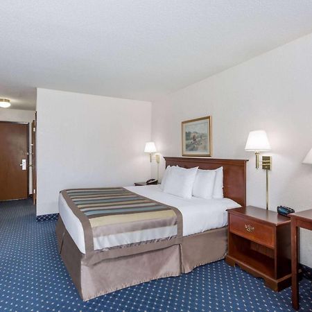 Baymont By Wyndham Greensboro/Coliseum Zewnętrze zdjęcie