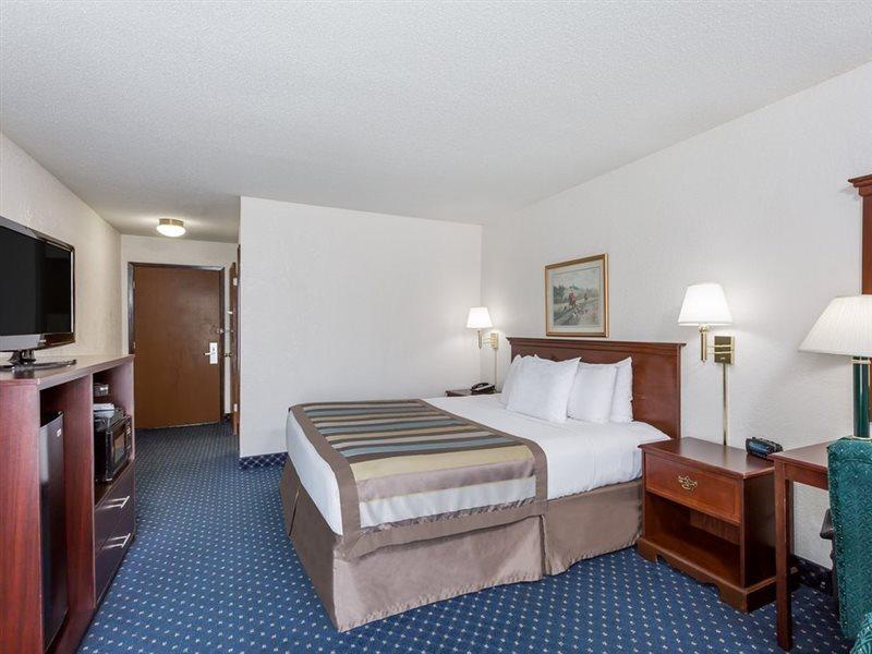 Baymont By Wyndham Greensboro/Coliseum Zewnętrze zdjęcie