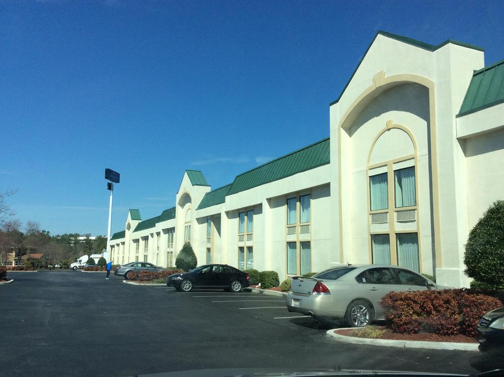 Baymont By Wyndham Greensboro/Coliseum Zewnętrze zdjęcie
