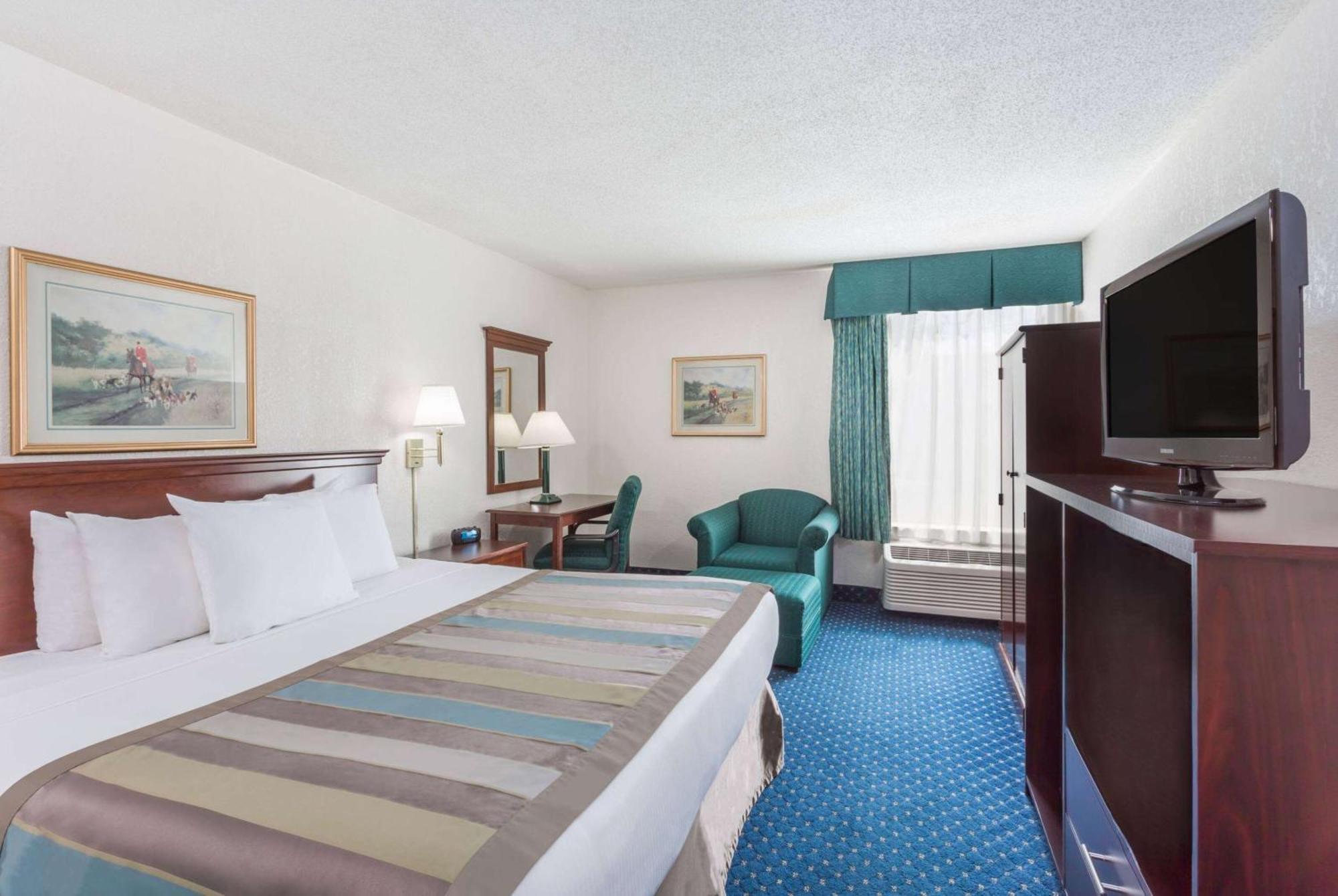 Baymont By Wyndham Greensboro/Coliseum Zewnętrze zdjęcie